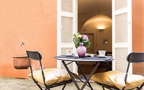Lovely New Home, Via Nazionale